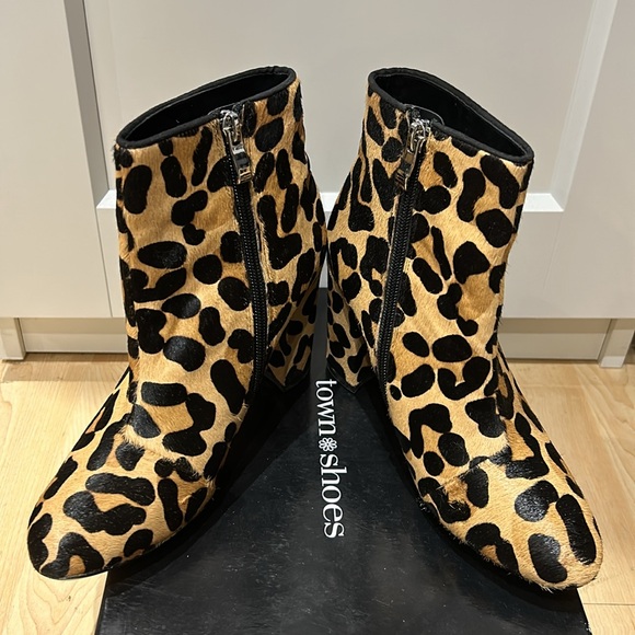 town shoes Leopard Print Ankle Boots in Size 6 - Picture 5 of 6